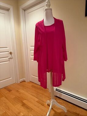 Chico's 2 piece Sleeveless Tank Top and Open Cardigan in Bright Fuchsia